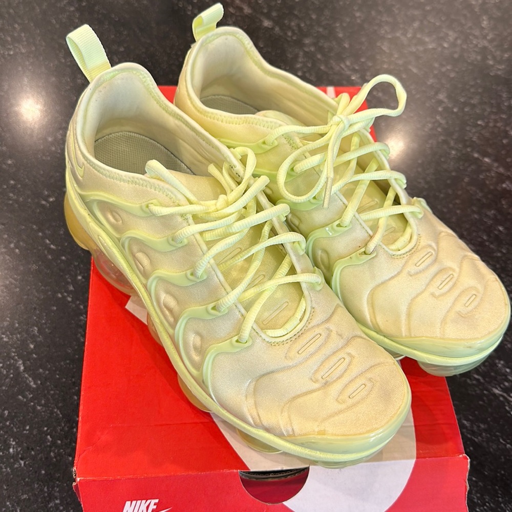 Vapormax Plus